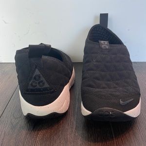 NIKE ACG Moc 3.5 Black and White Size Mens 7.5